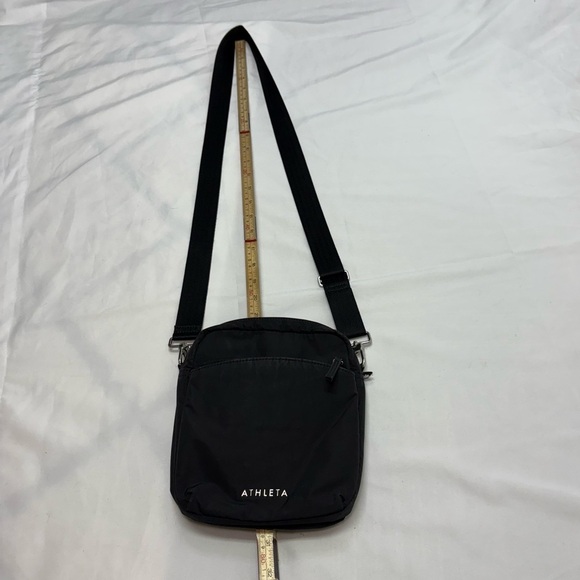 Athleta Crossbody Bag Black Adjustable Strap Belt Sport - Picture 5 of 9